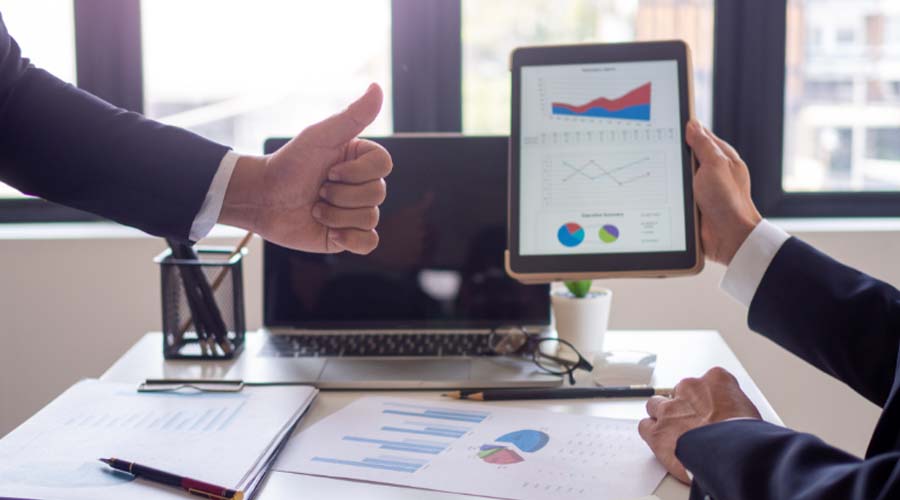 Marketing boca a boca aumenta a taxa de conversão - Reprodução Canva
