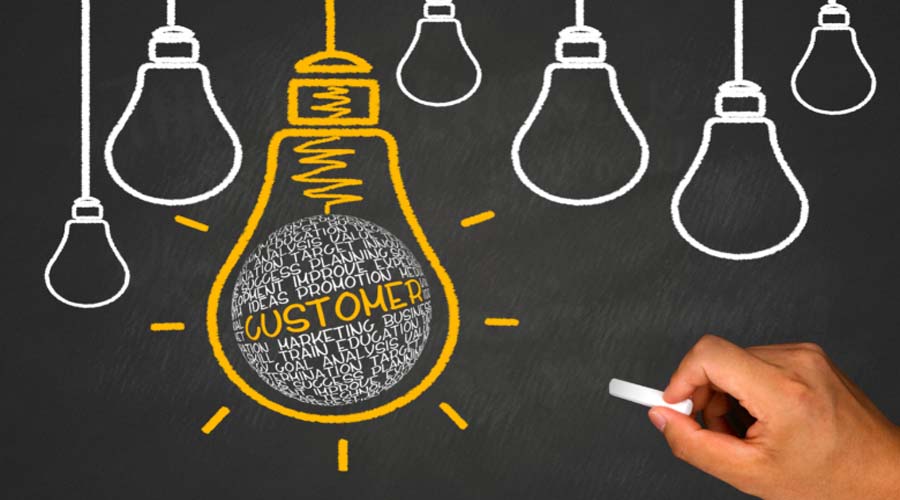 Saiba mais sobre o customer referral - Reprodução Canva